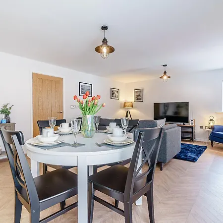 Pannett Place Feriehus *